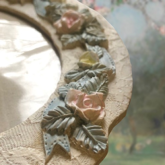 Vintage Coquette Picture Frame - Picture 2 of 7